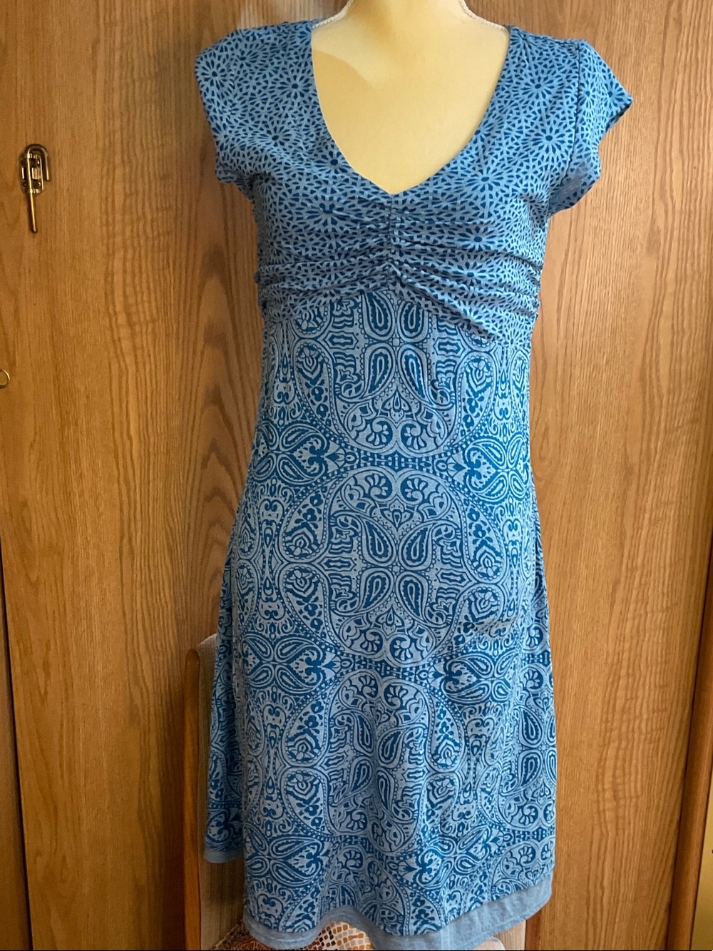 Athleta Blue Printed V-Neck Midi Dress